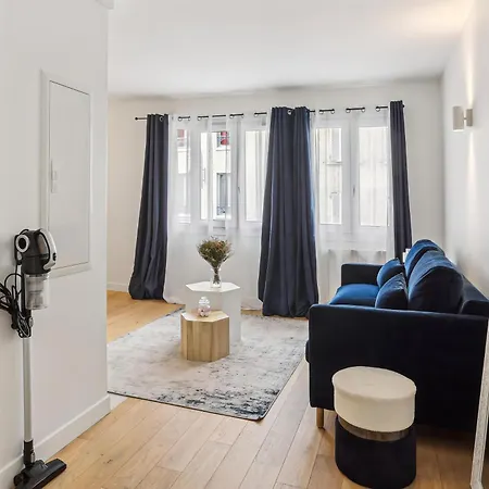 Proche De La Défense *