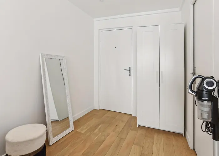 アパート Proche De La Defense