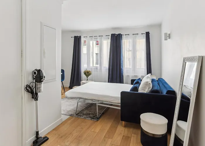 Proche De La Defense アパート ピュトー